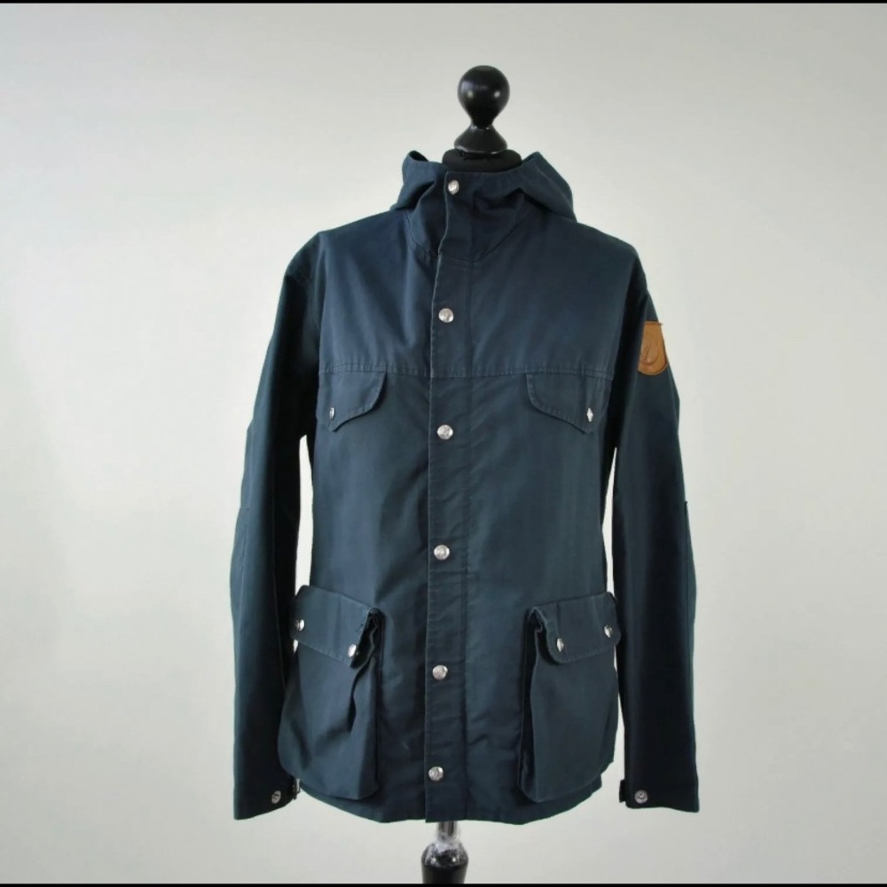 FJALLRAVEN MENS WATERPROOF OUTDOOR JACKET SZ42 S-M